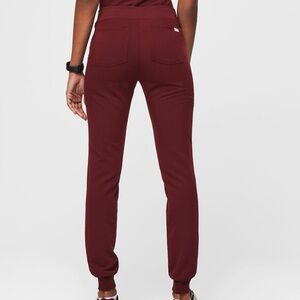 Maroon Figs Scrub Set Size XXS!!!